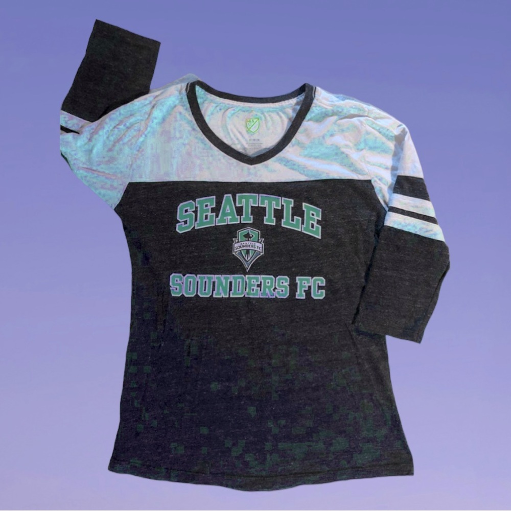 Women’s Seattle Sounders V-Neck Jersey Tee Shirt SzM